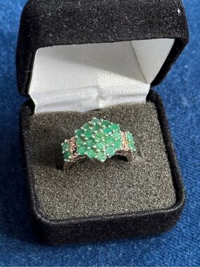 Emerald 925 Sterling Silver Cluster Ring Size 6